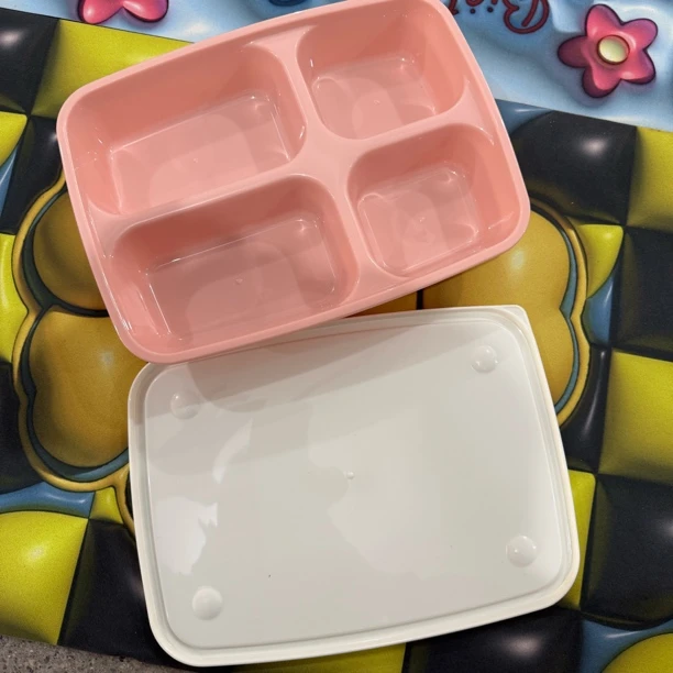 创意四格平板饭盒 颜色不挑