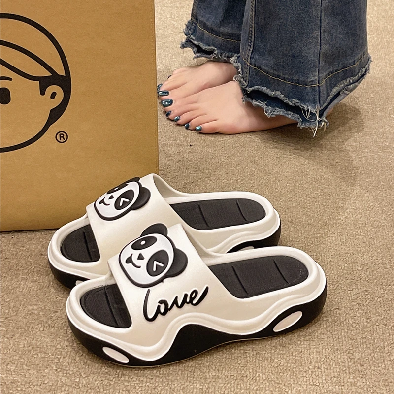卡通熊猫凉拖鞋女夏季新款外穿厚底增高可爱居家室内踩屎感一字拖