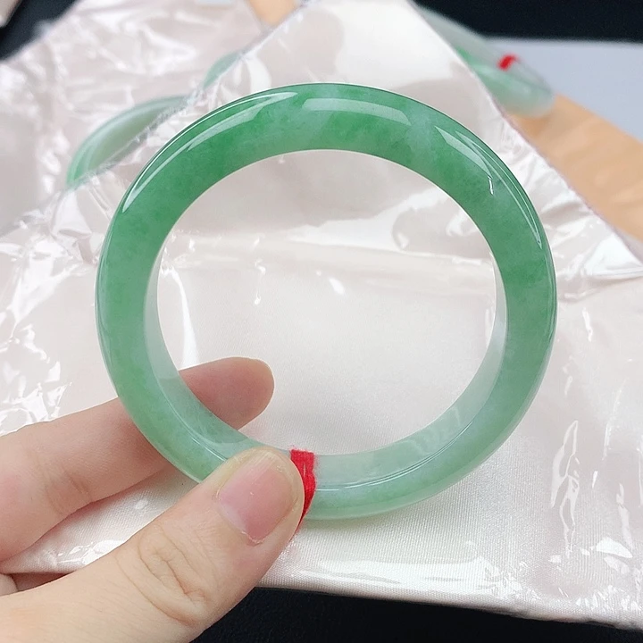 未镶嵌手镯翡翠翡翠812