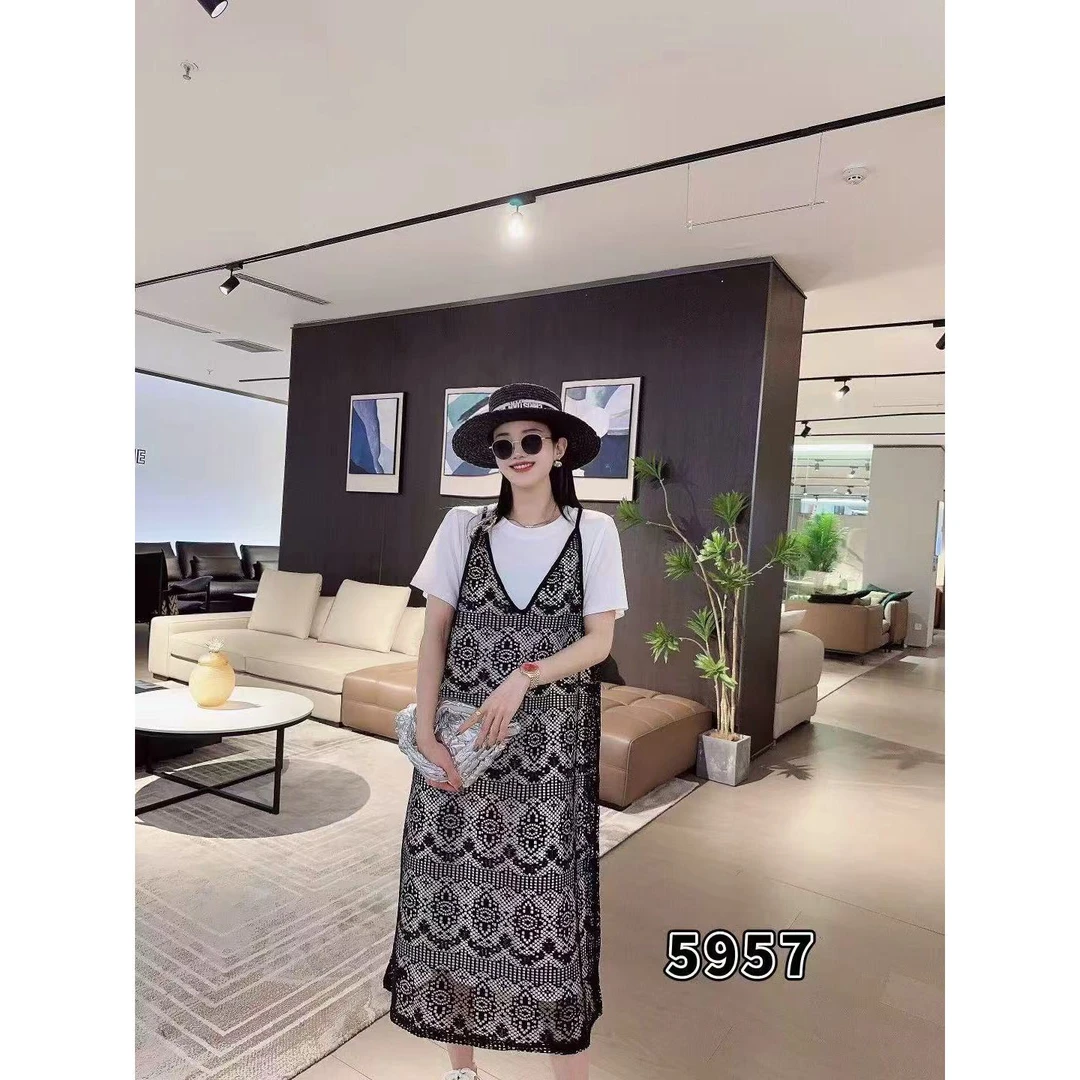 王美丽专享气质遮肚子显瘦蕾丝吊带连衣裙打底两件套5957