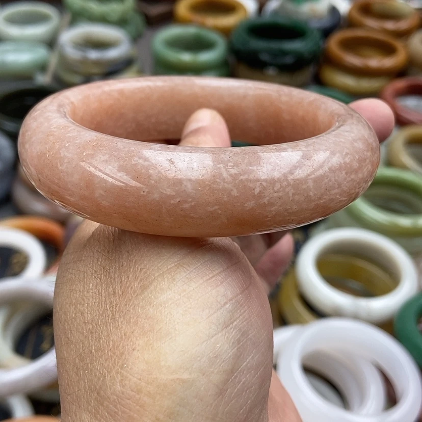 【闪购商品】石英质玉手镯62未镶嵌