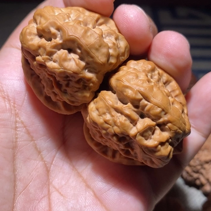 把件文玩核桃41*47四开背毒蛙