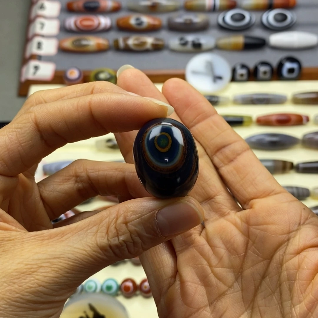 玛瑙/玉髓未镶嵌珠宝半成品志*道