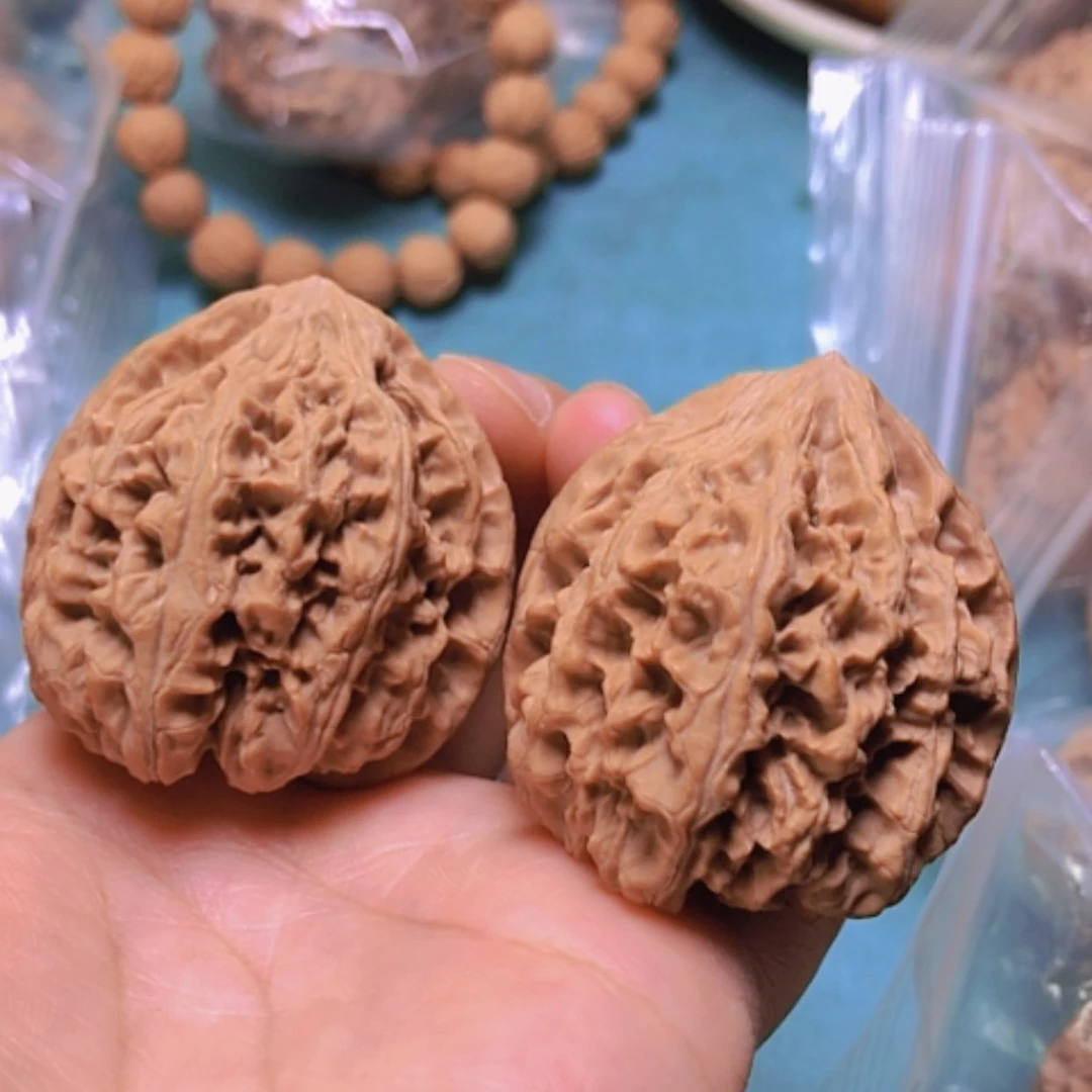 【闪购商品】核桃摆件41.5野牛修尖