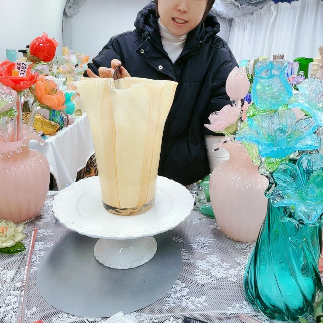 福利不退不换琉璃花瓶艺术品瑕