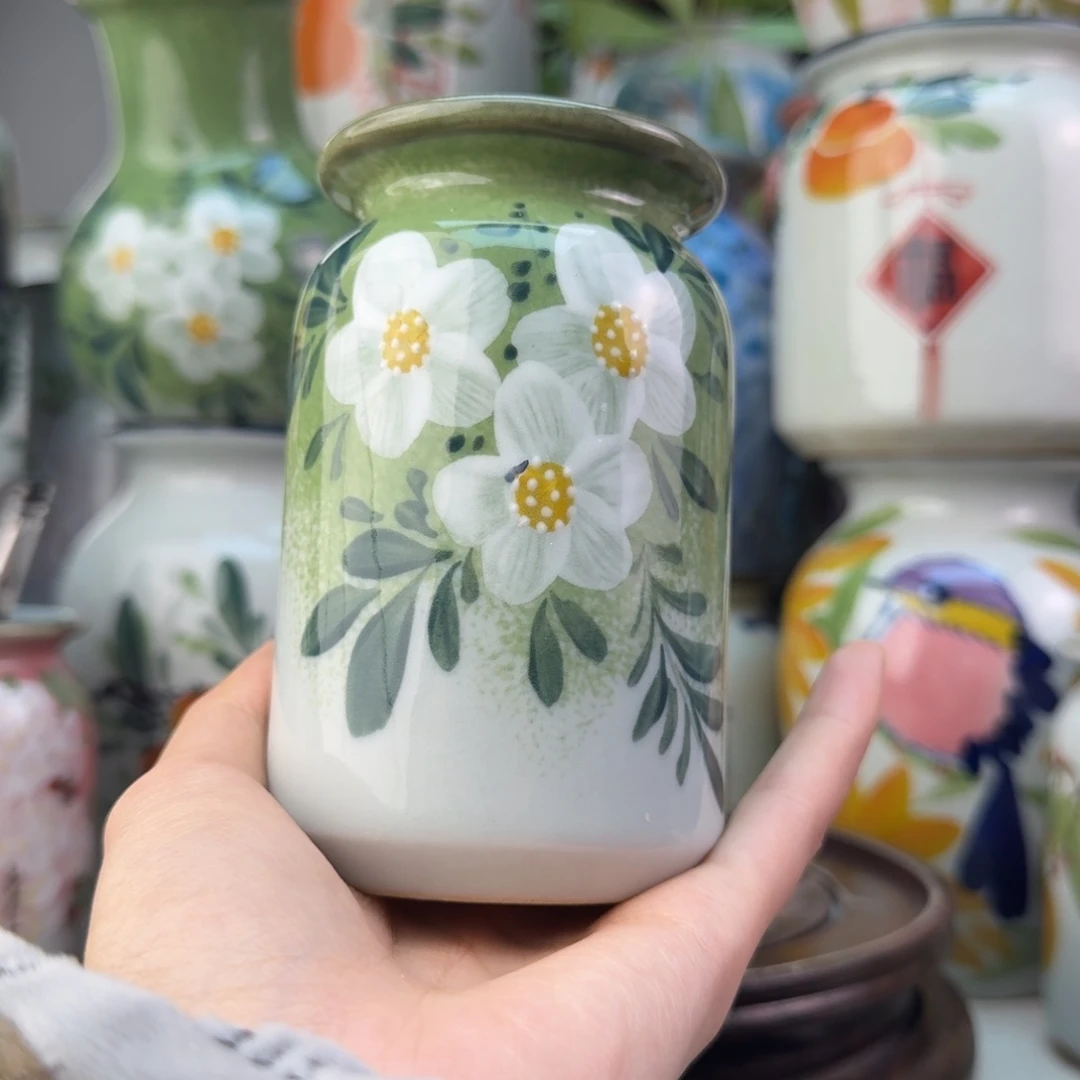 景德镇纯手绘陶瓷花瓶