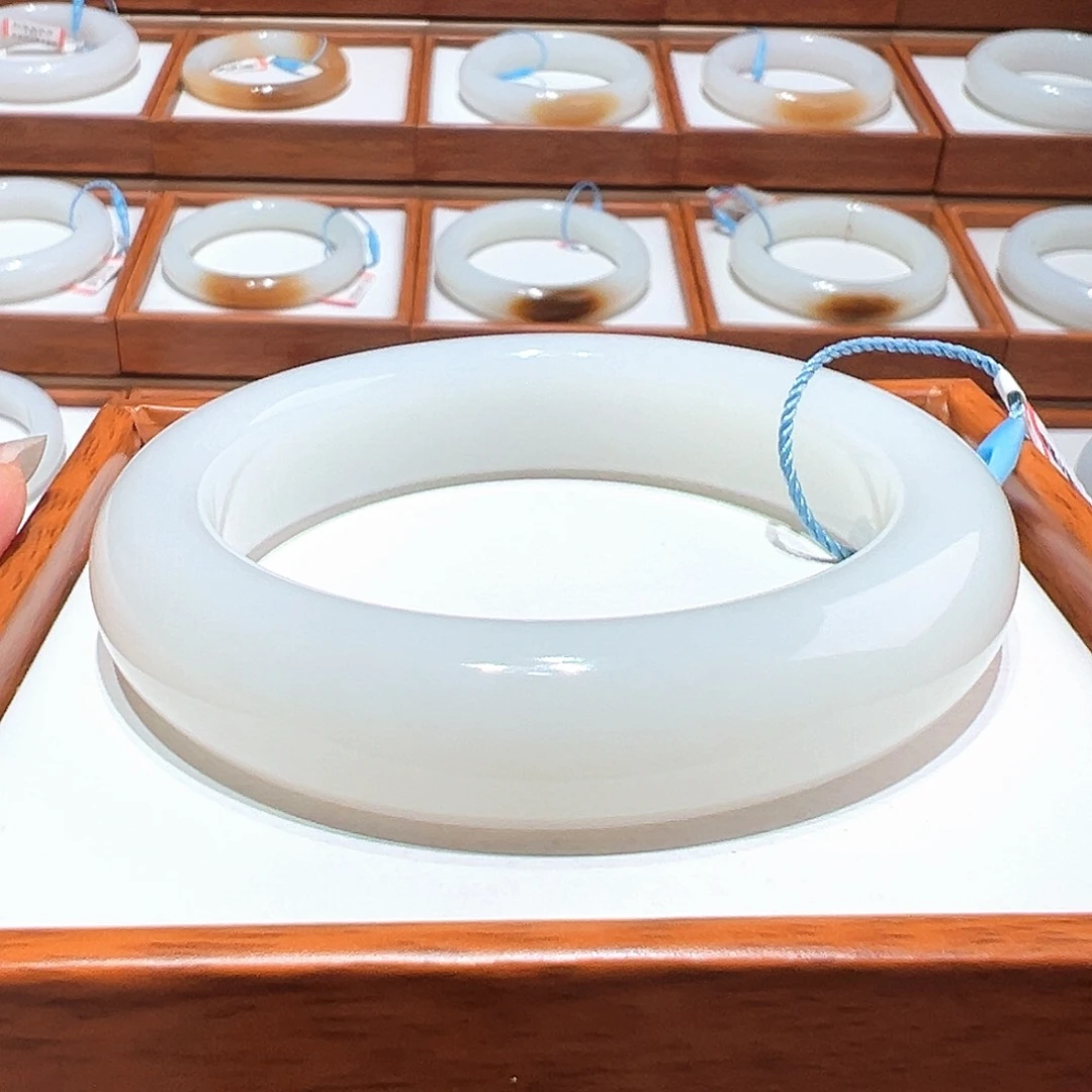 和田玉手镯58/57未镶嵌