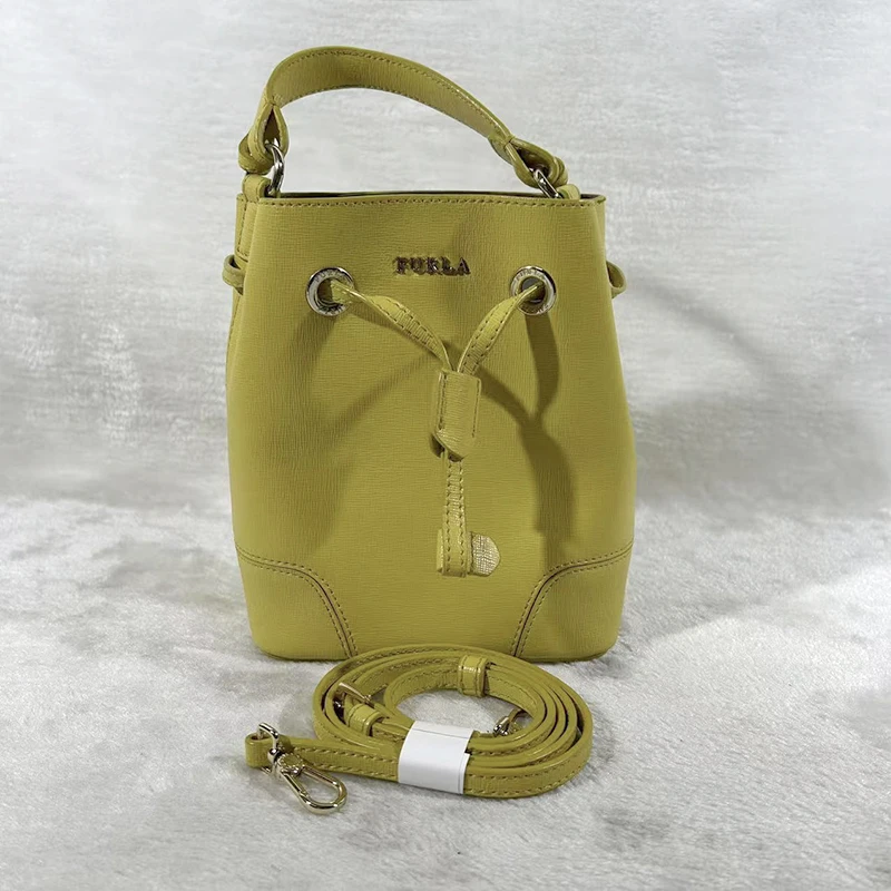 95新 FURLA/芙拉 黄色水桶包G24020277底长15X19