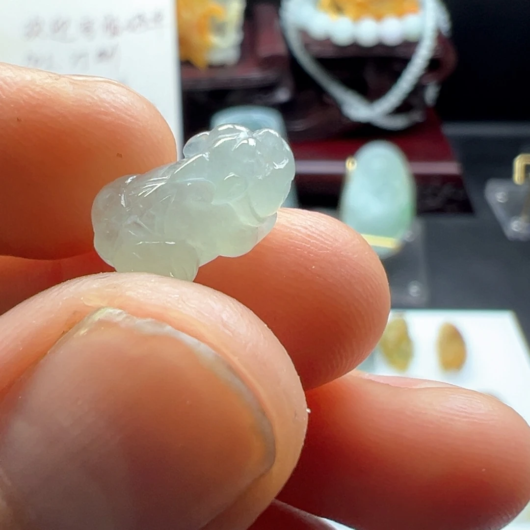 颈饰未镶嵌翡翠缅甸翡翠A货