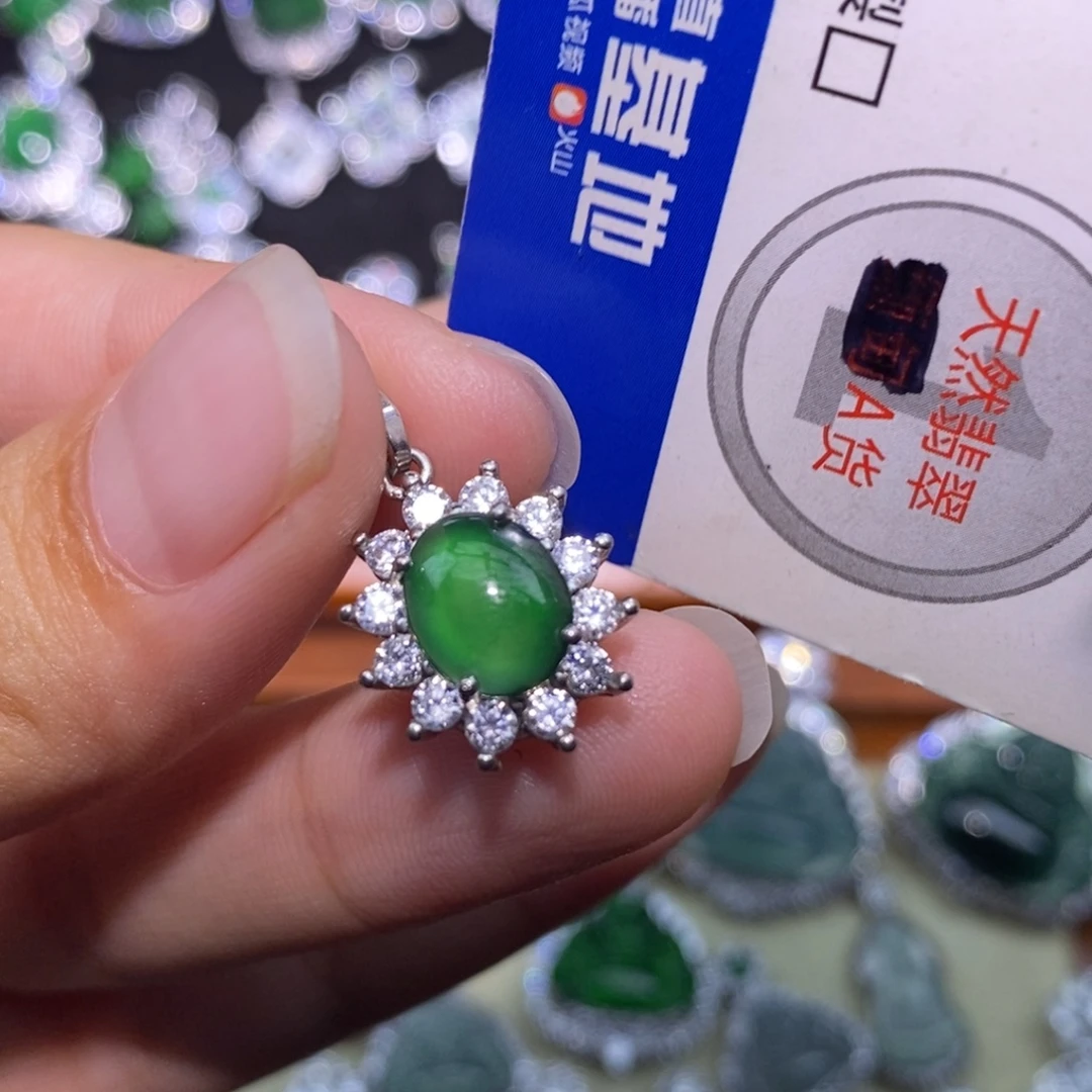 翡翠未镶嵌颈饰天然