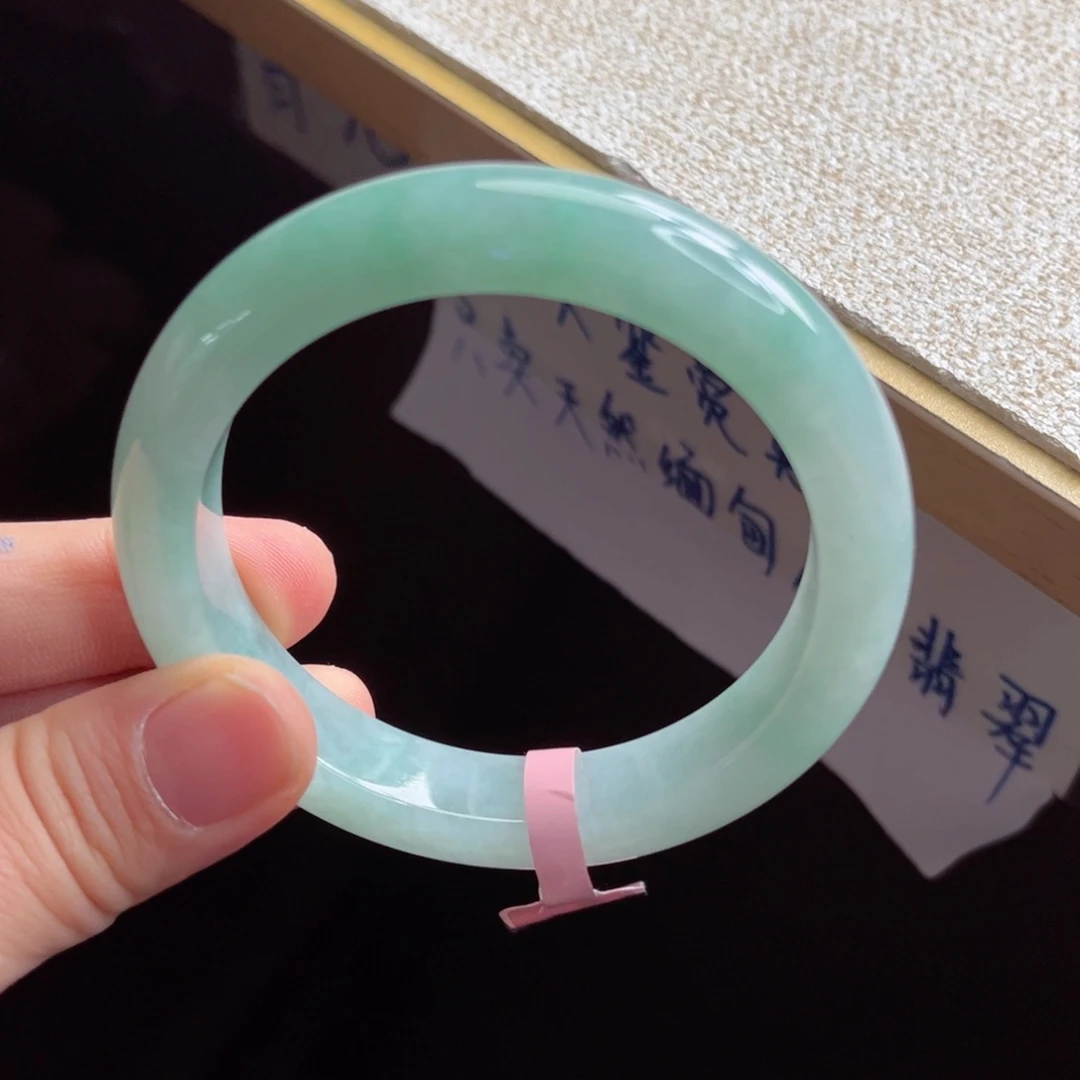 翡翠未镶嵌手镯手镯