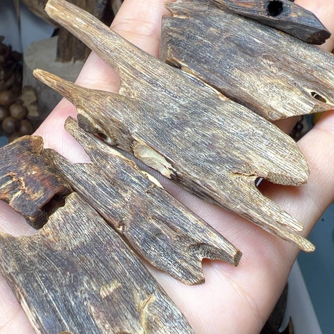 木奇楠沉香碎屑红骨凹身10g