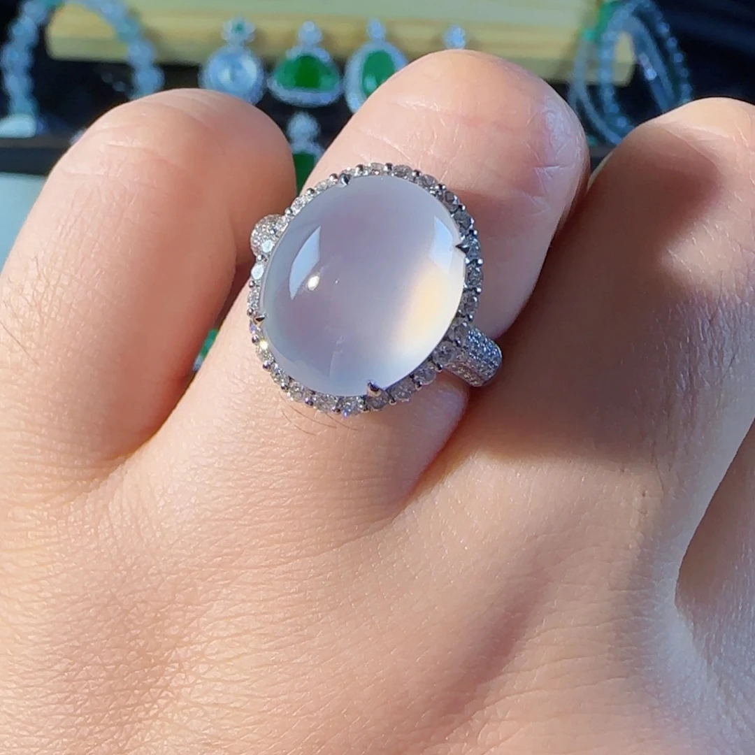 翡翠18K金镶嵌戒指