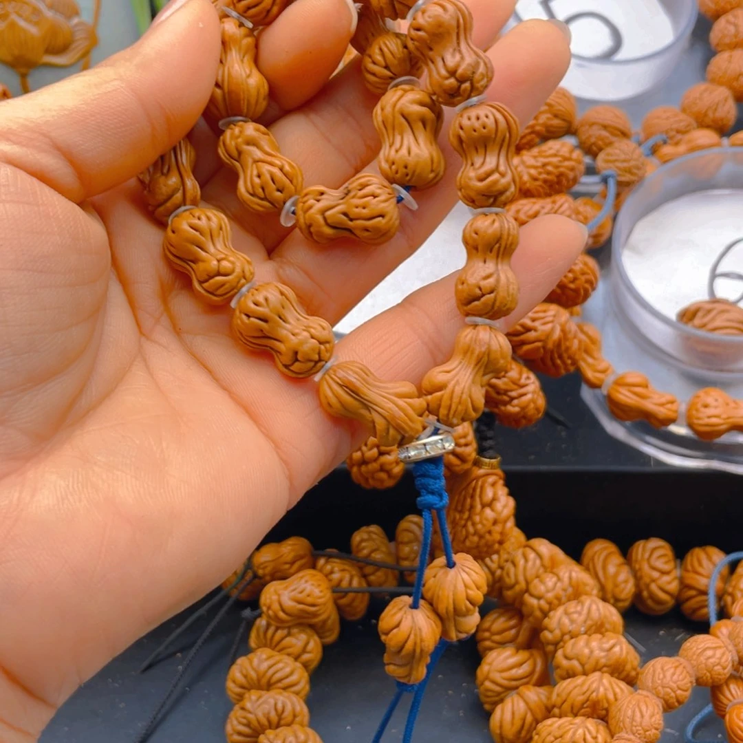 小**?红红火火过大年娜娜娜哦从娜