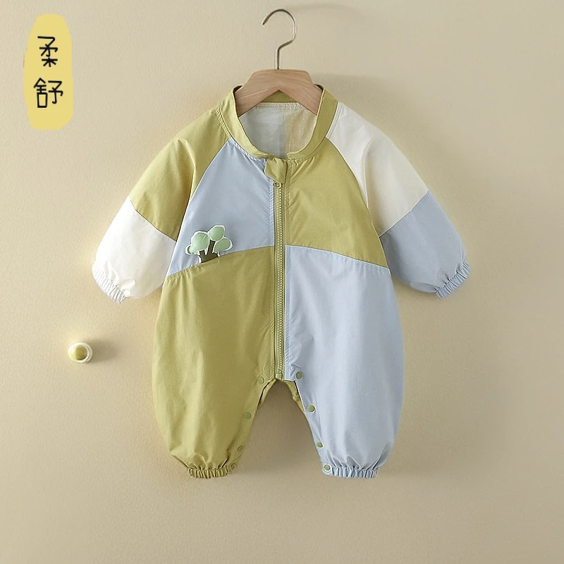 婴儿连体衣春秋冲锋衣新生儿可爱休闲外套满月百天小孩爬爬服哈衣