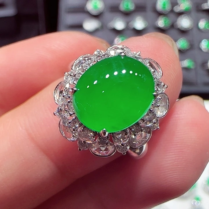 翡翠戒指18K金镶嵌戒指