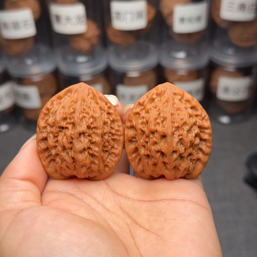 文玩核桃把件金公子