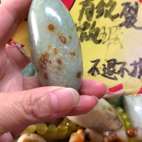 蛇纹石玉未镶嵌手把件