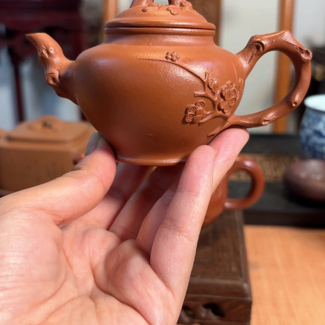 紫砂茶壶梅报春壶朱泥