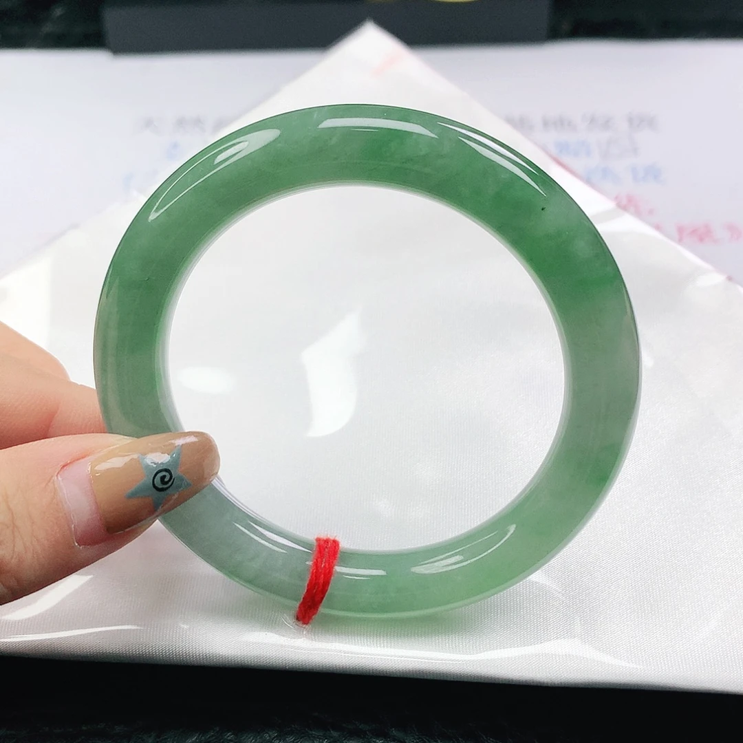 翡翠未镶嵌手镯翡翠55.6满绿圆条