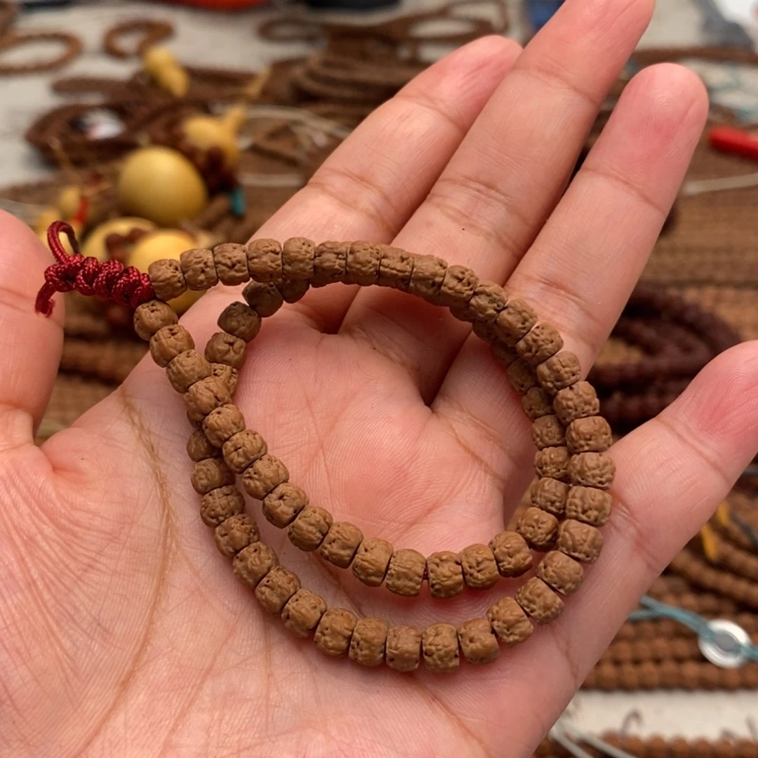 绽***放金刚菩提吊坠藏切手持卡6➕