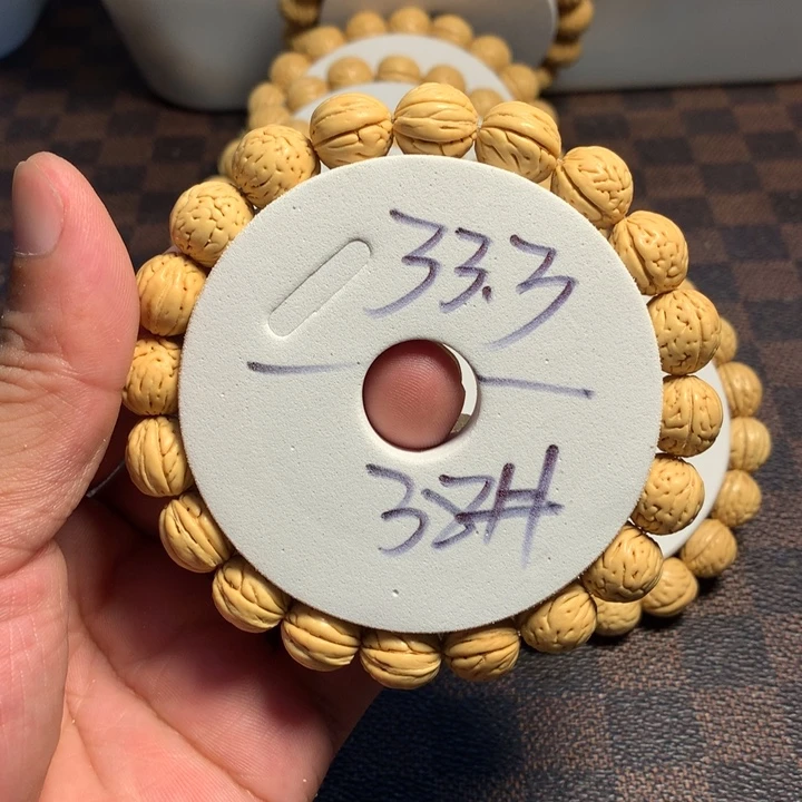 手串桃核38号啦啦啦