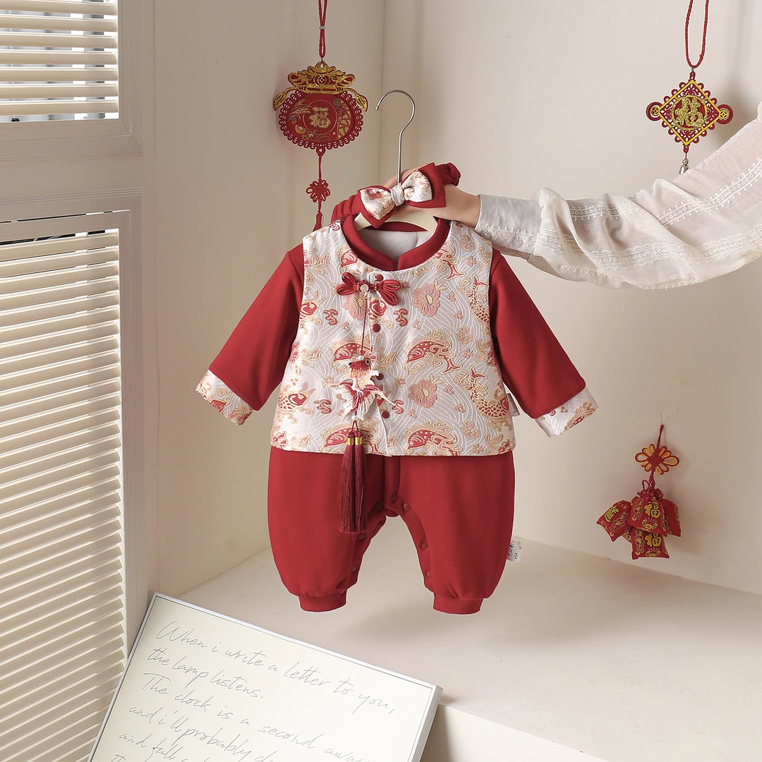 国风婴儿衣服秋冬女宝宝连体衣拜年服满月百天夹棉哈衣冬季爬服