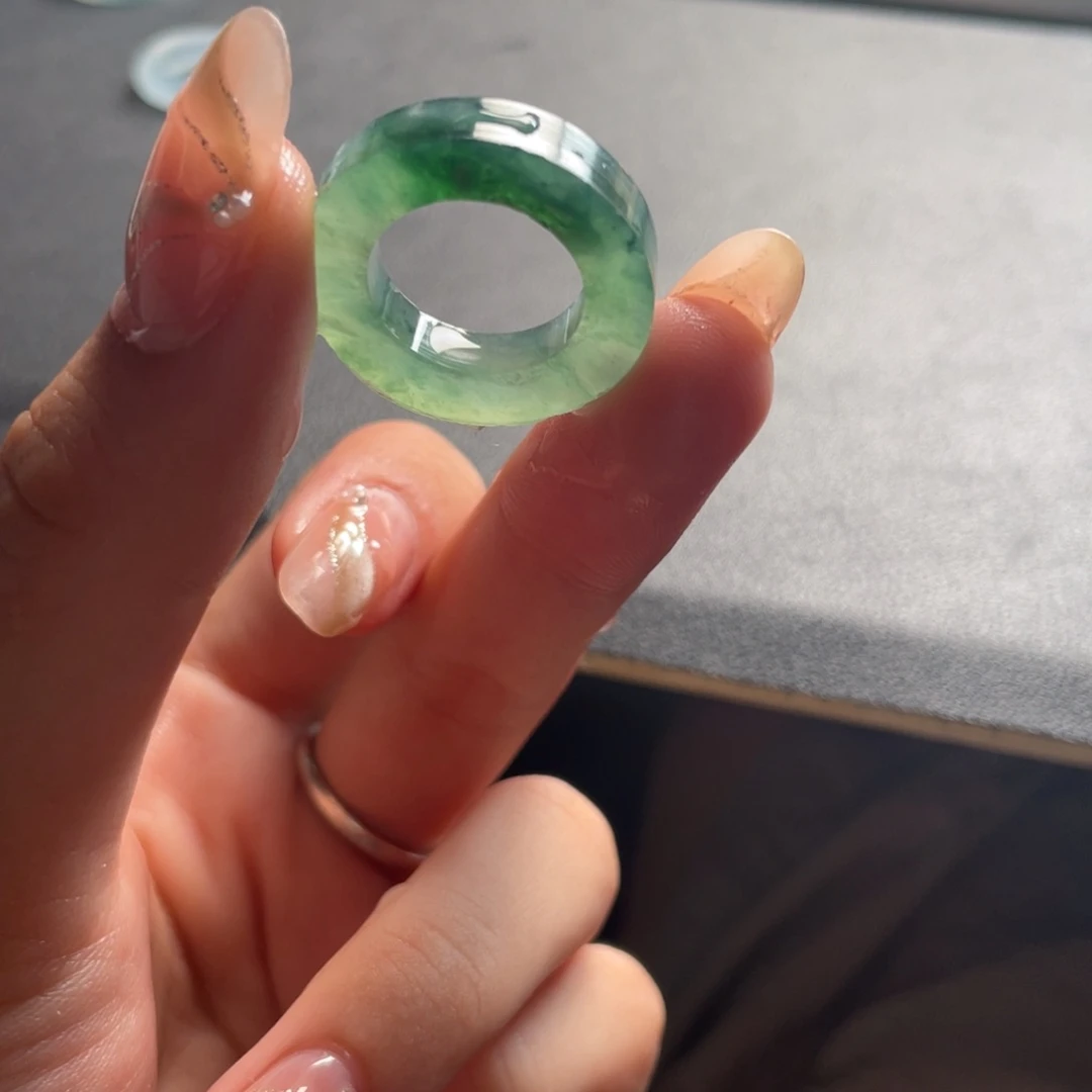 未镶嵌定制翡翠半山水