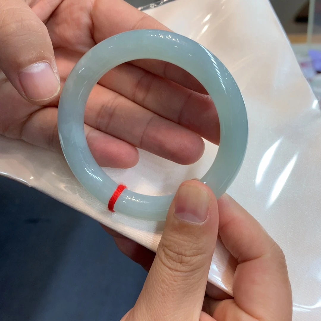 杨***刚翡翠未镶嵌手镯手镯