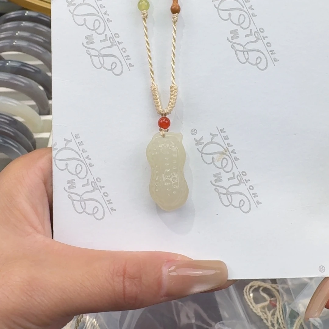 一***安和田玉未镶嵌手镯