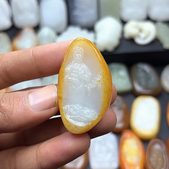 颈饰未镶嵌和田玉