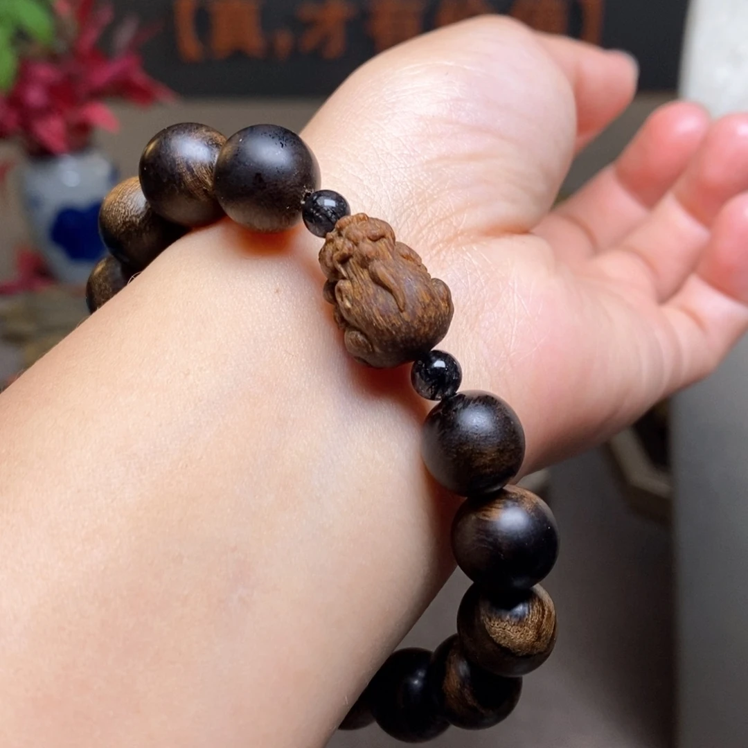 沉香手串越南芽庄瘤疤紫棋楠1.2➕貔貅沉香木雕设计