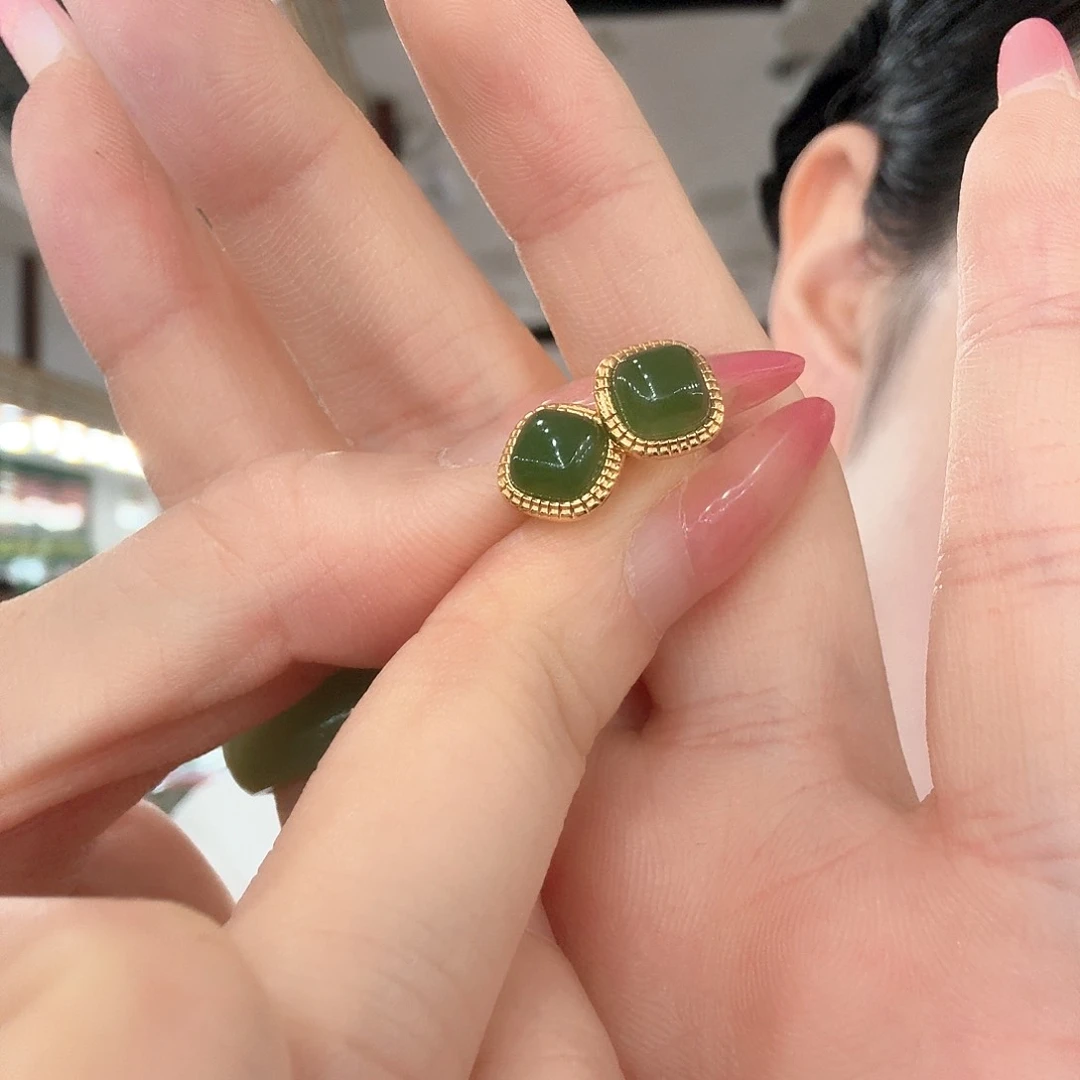 和田玉银S925镶嵌耳饰