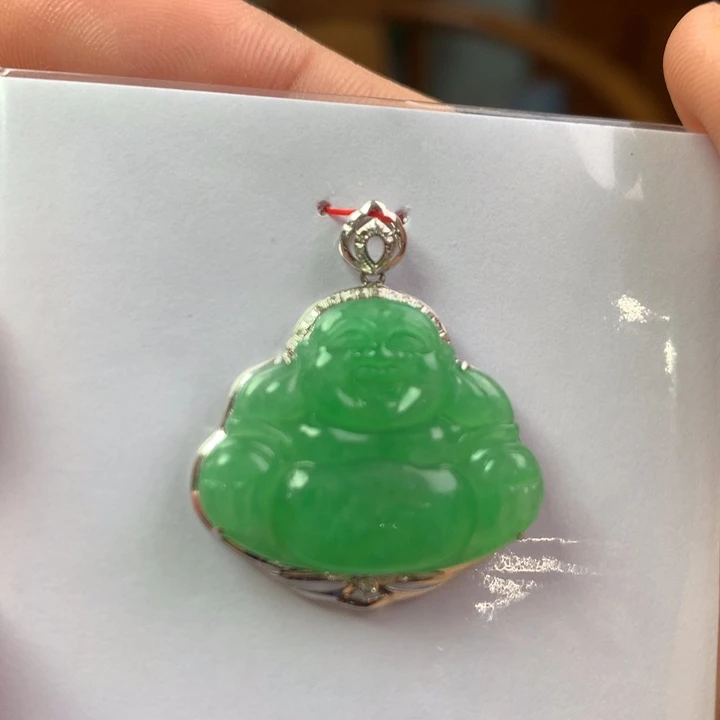 翡翠18K金镶嵌颈饰翡翠吊坠