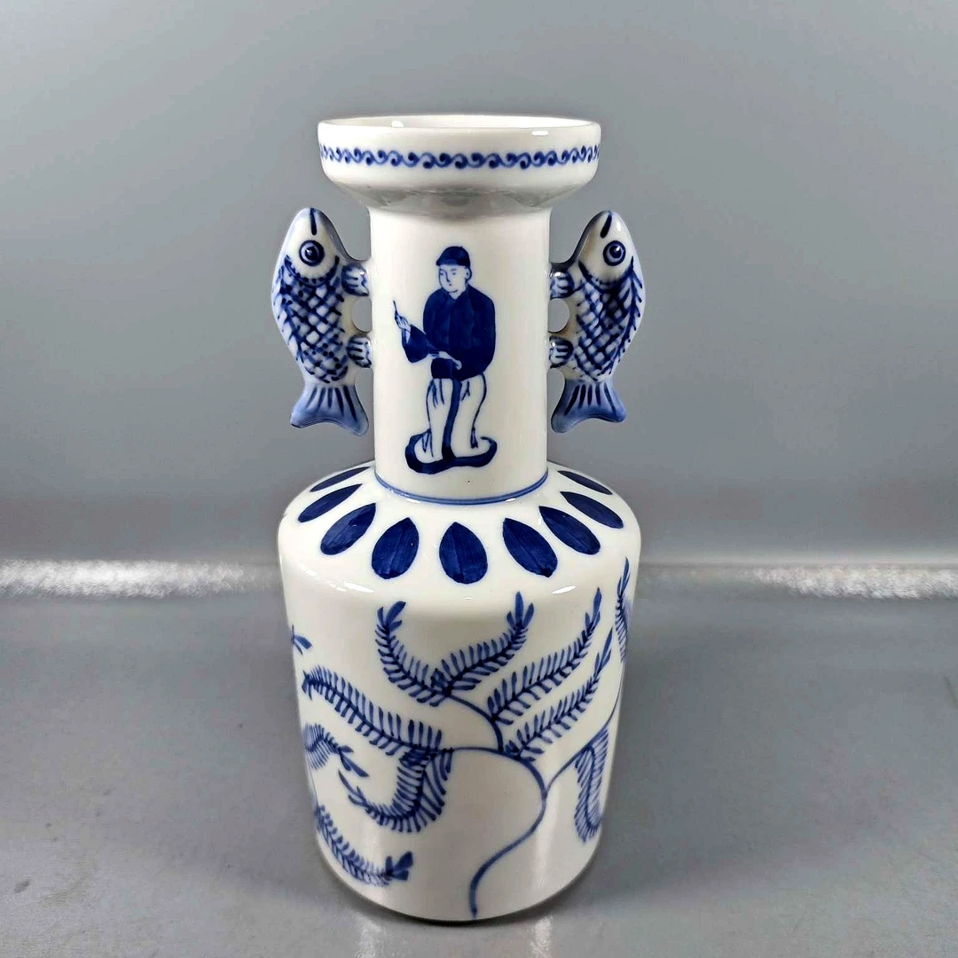 日本精美青花手绘双鱼耳赏瓶，老物件请慎拍！