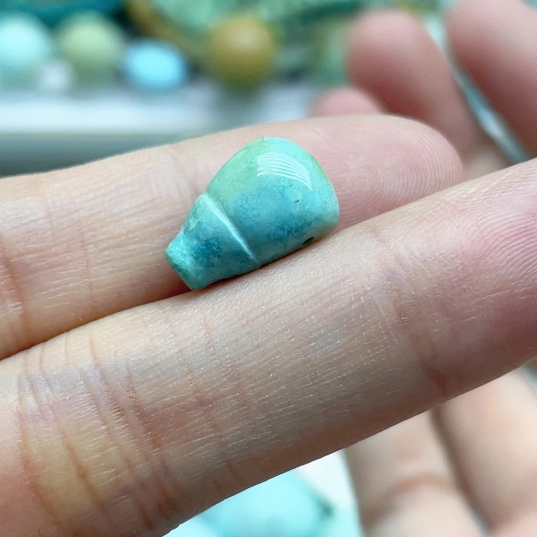 南红玛瑙未镶嵌珠宝奇石