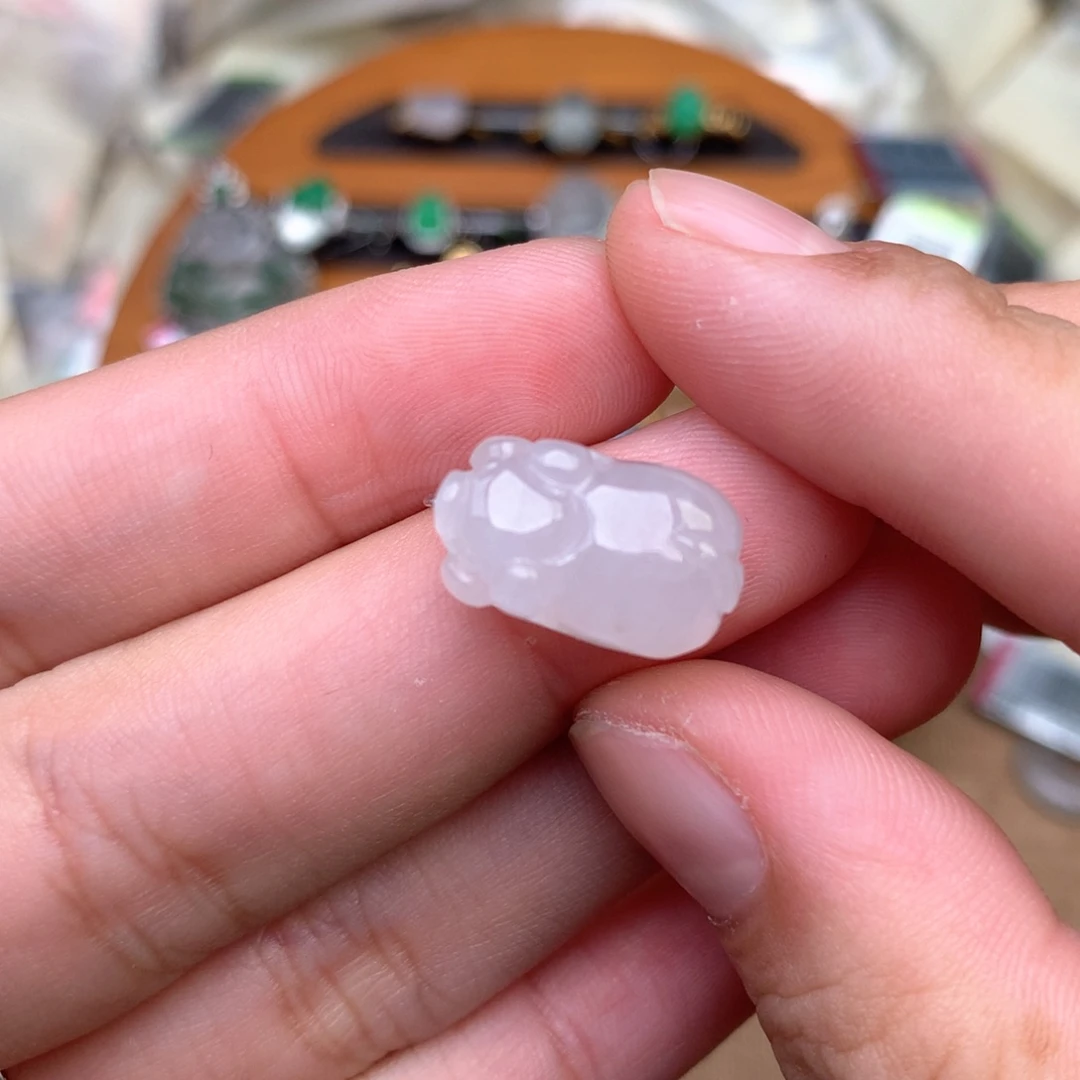 【闪购商品】未镶嵌挂件翡翠一