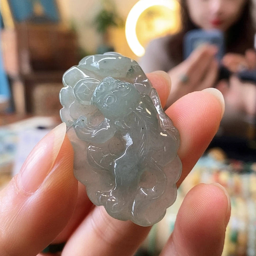 翡翠挂件未镶嵌翡翠挂件