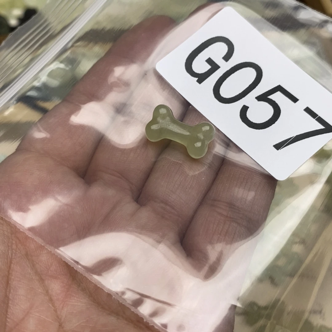 岫玉岫玉，假一赔十，默认微瑕绑好发货不退不换未镶嵌