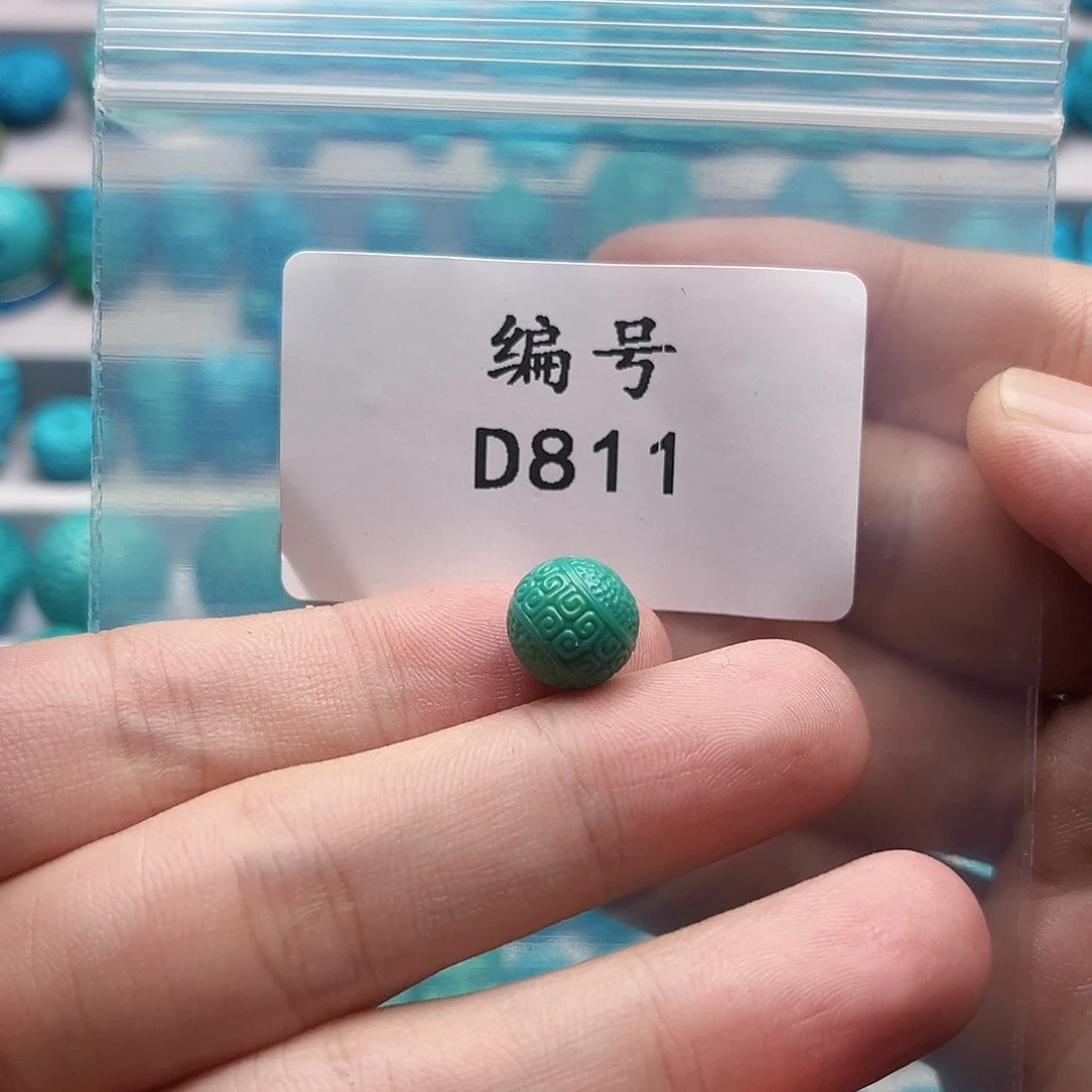 绿松石未镶嵌天然原矿雕刻绿松石
