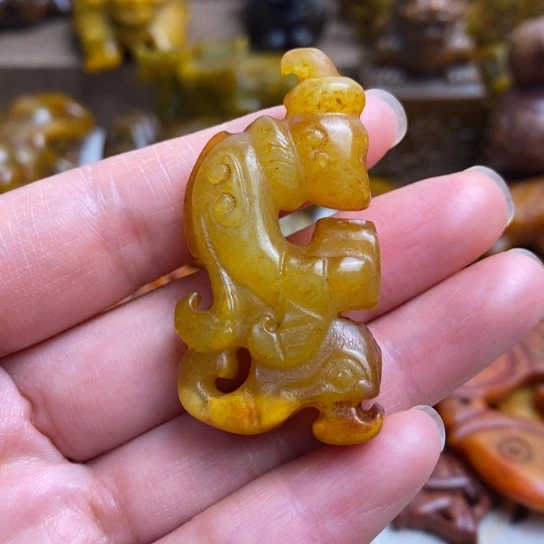 蛇纹石玉未镶嵌颈饰139