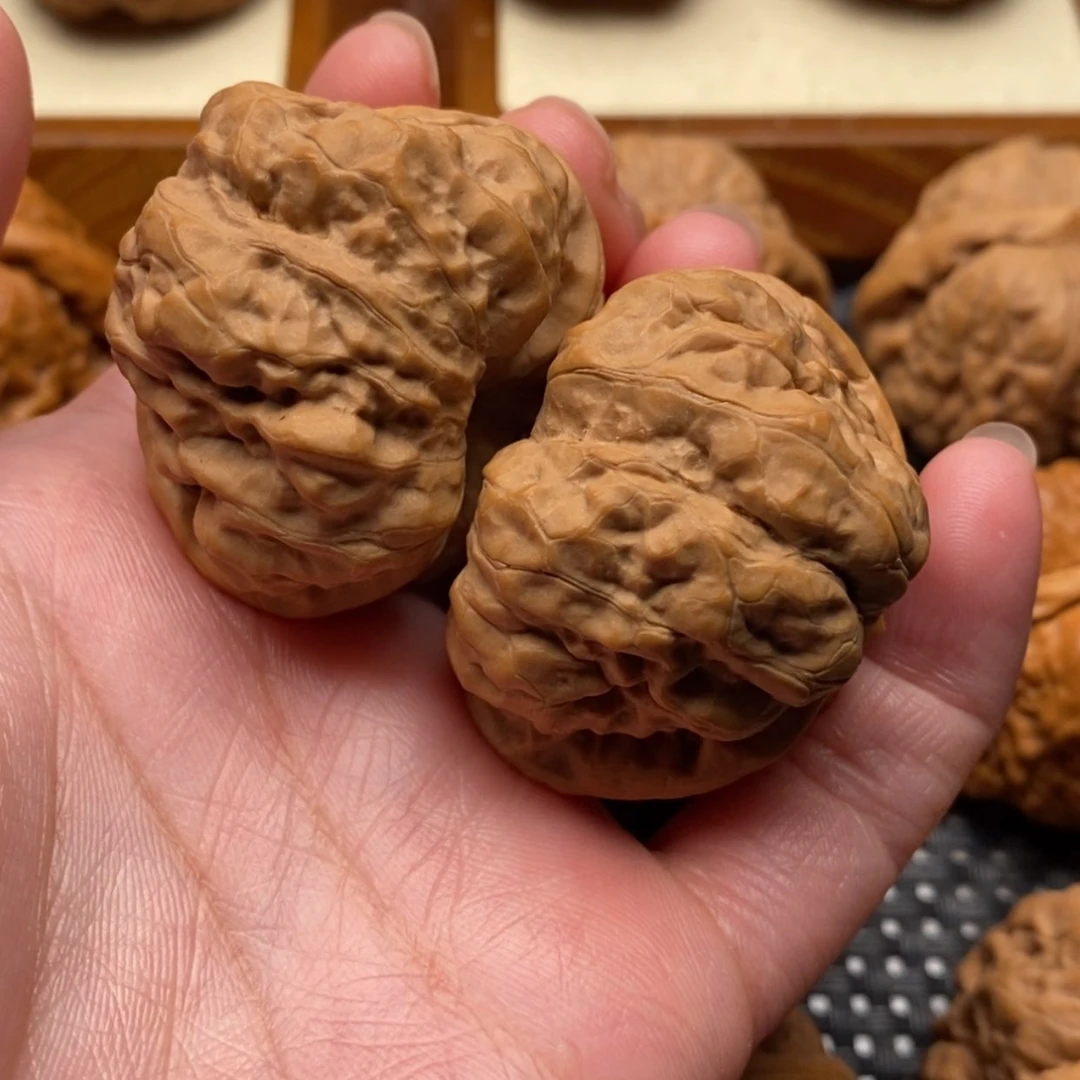 【闪购商品】把件文玩核桃阿****?边41左右
