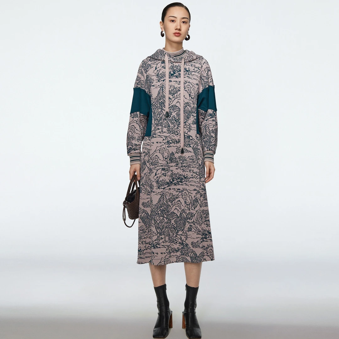 【妍妍精选】ZHUCHONGYUN舒适棉质花纹拼接抽绳长款连帽