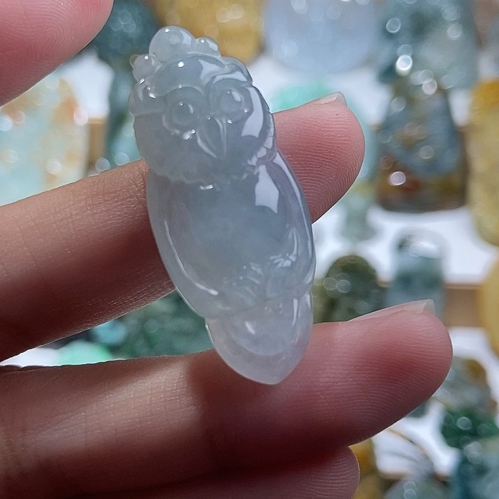 颈饰未镶嵌翡翠天然翡翠玉石雕刻