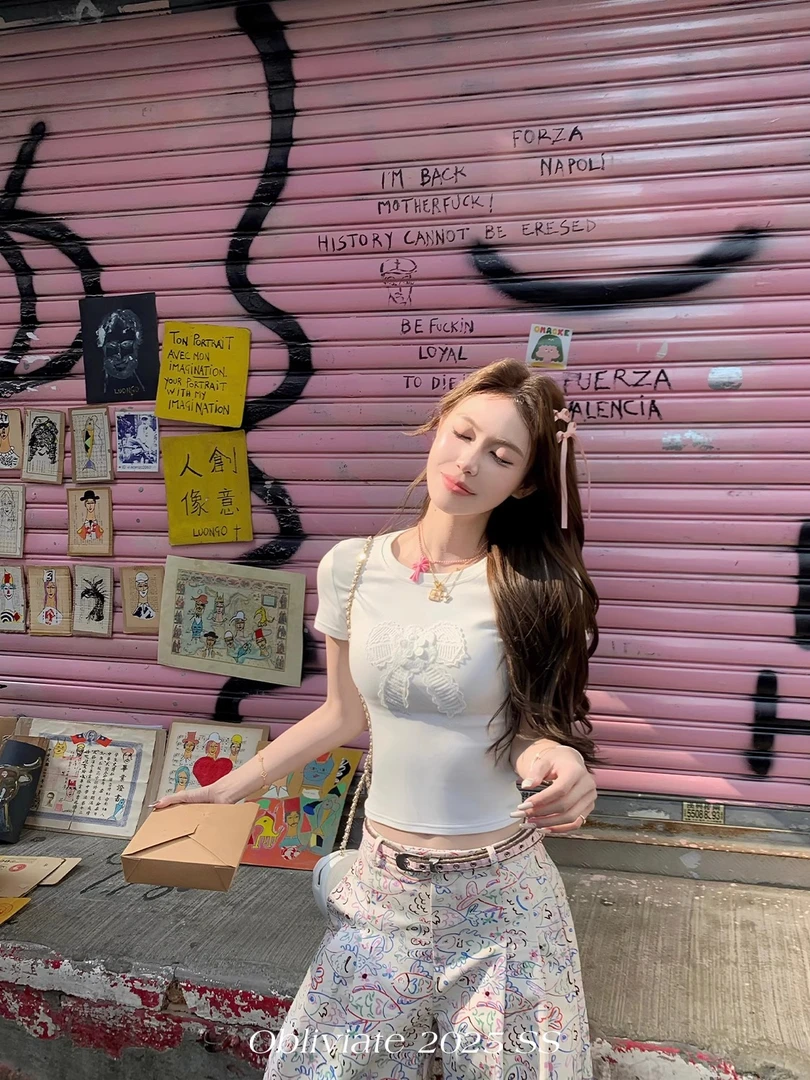 夏季短款体恤修身显瘦刺绣花时尚辣妹短袖t恤女纯欲上衣服蝴蝶结