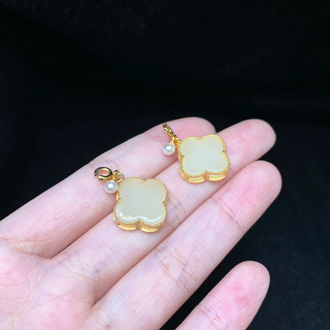 【小宝珠宝】11 S16582-S925银镶嵌和田玉吊坠-多样性发一件-13.5mm