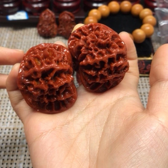 文玩核桃把件帝王