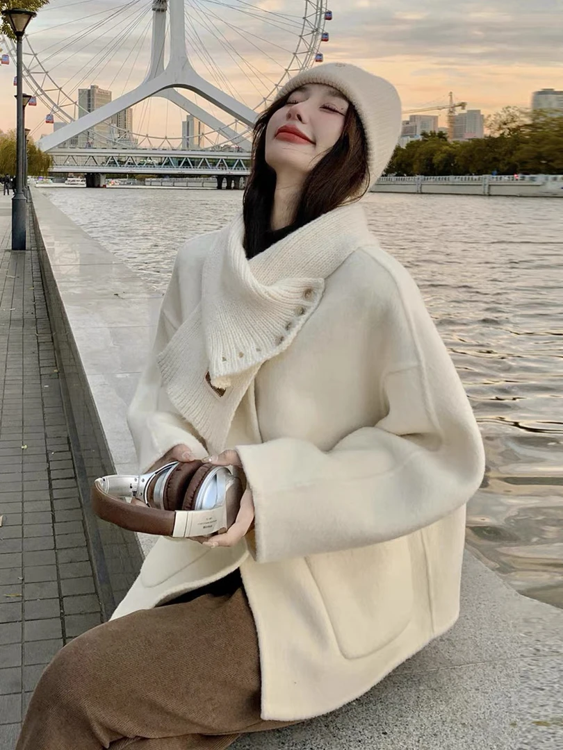 韩系温柔围巾可卸双面羊毛大衣女短款高级感羊毛呢子外套冬季甜美
