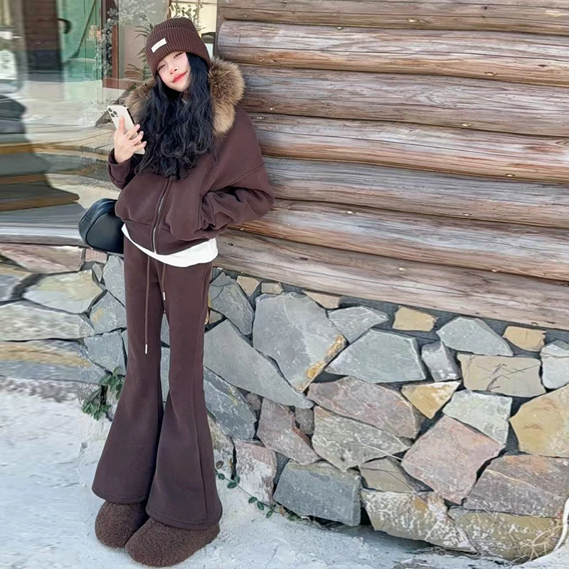 【嘻嘻柚】女童2025冬季中大童湖泊流光大毛领外套休闲喇叭裤两件套