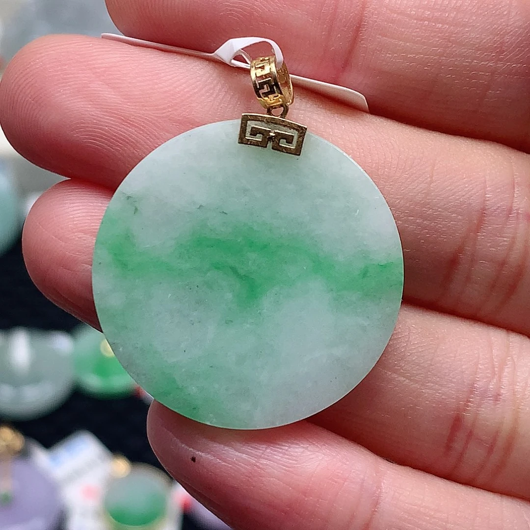 颈饰18K金镶嵌翡翠翡翠吊坠